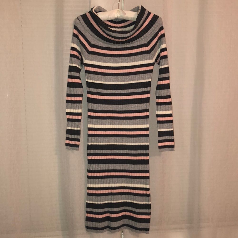 Motherhood Mat S Gray Pink White Horizontal Striped Ribbed Knit Dress